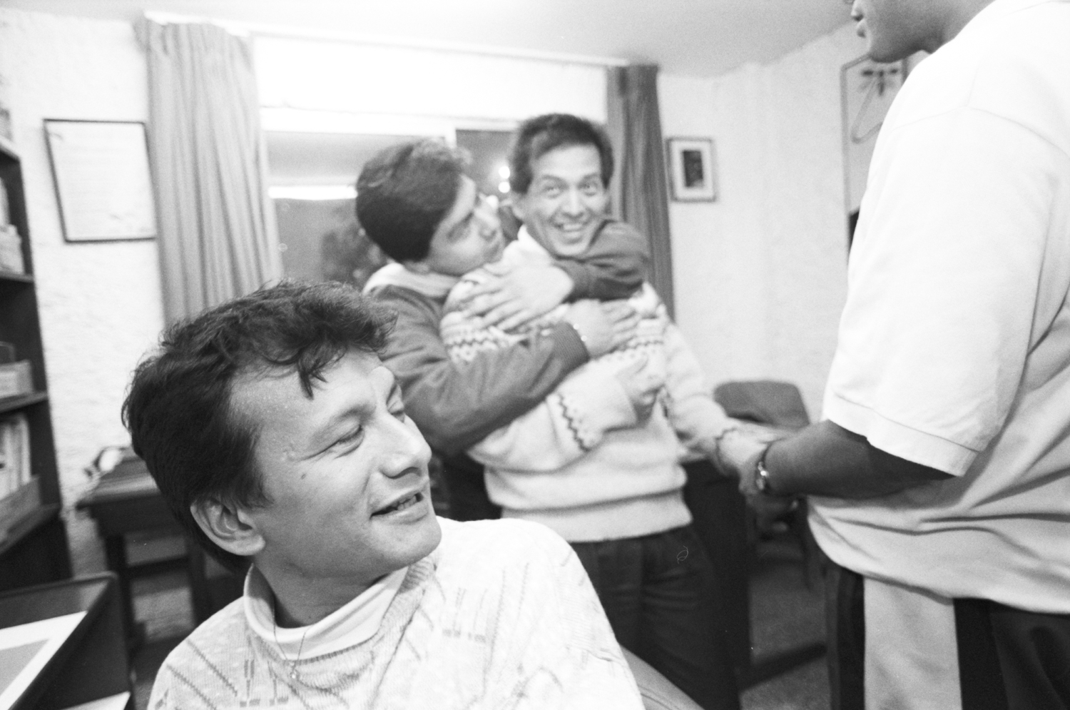 Julio, 1995. César, junto a sus compañeros de trabajo de una ONG de personas VIH+.