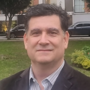 Mory Arciniega, César Alfonso